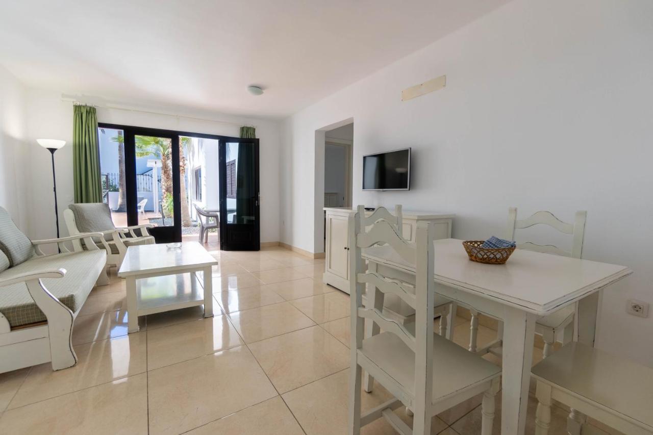 Apartamentos Flamingo Puerto del Carmen  Exterior photo