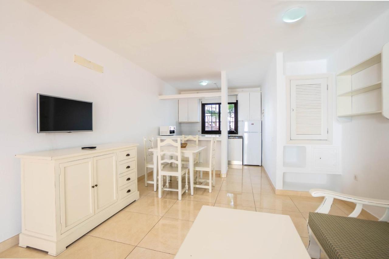 Apartamentos Flamingo Puerto del Carmen  Exterior photo