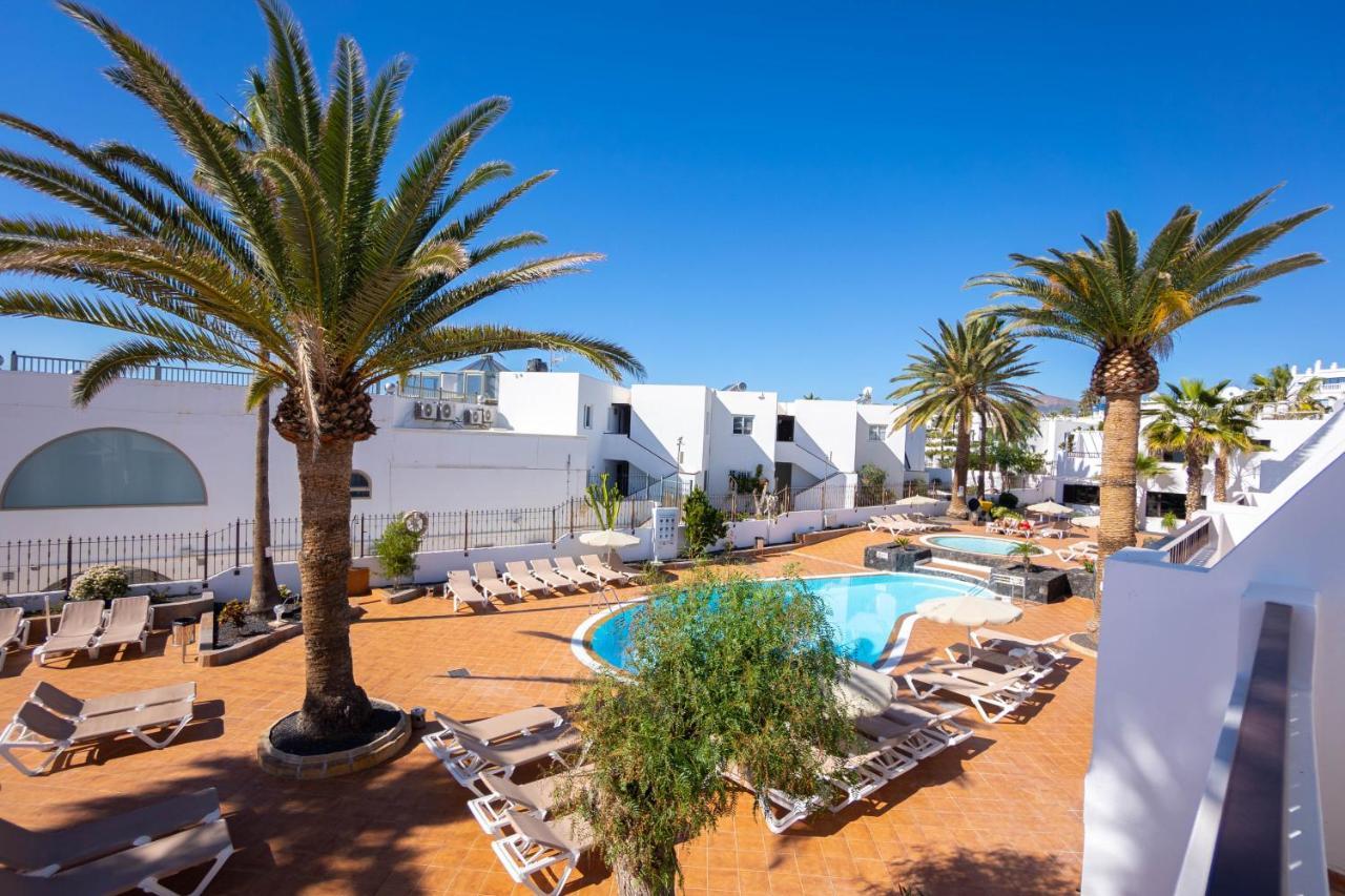 Apartamentos Flamingo Puerto del Carmen  Exterior photo